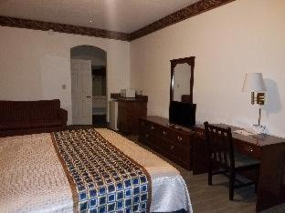 Texas Inn Downtown Mcallen Room photo