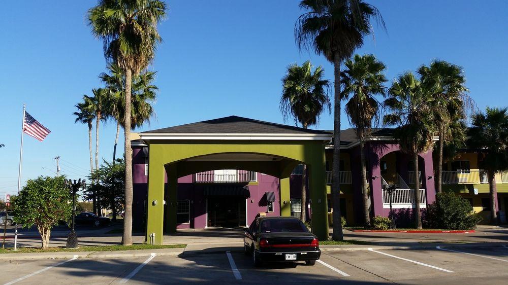 Texas Inn Downtown Mcallen Exterior photo