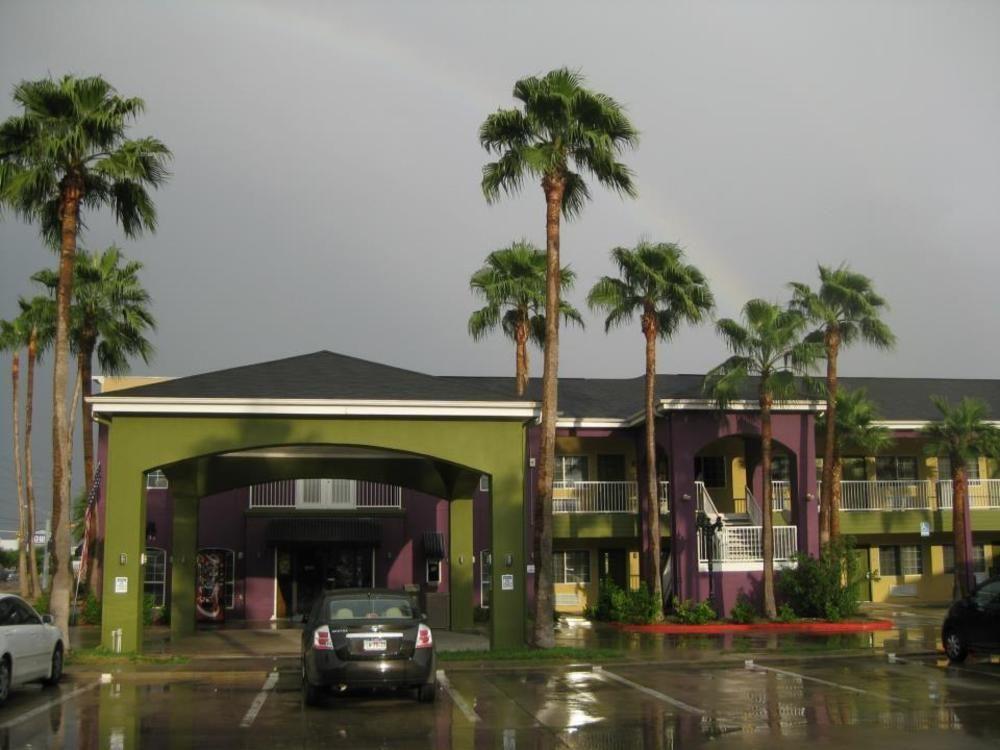 Texas Inn Downtown Mcallen Exterior photo