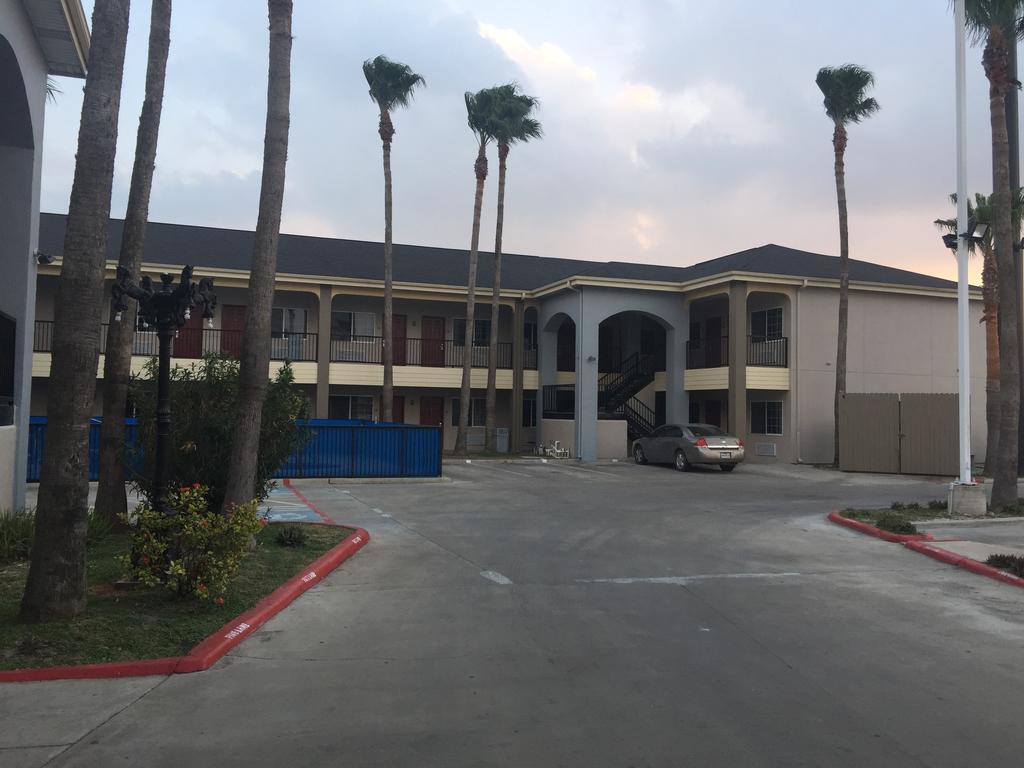 Texas Inn Downtown Mcallen Exterior photo