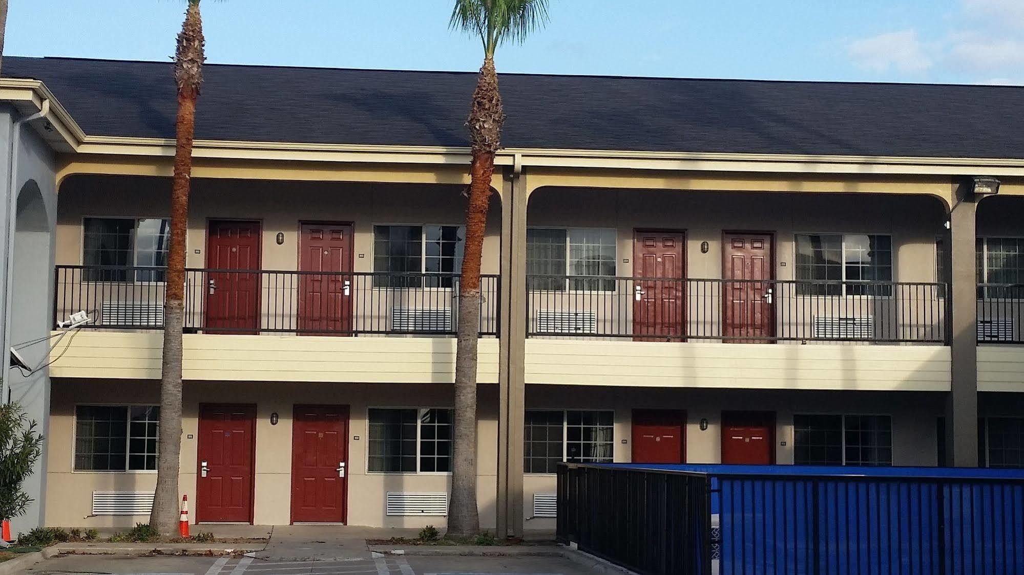 Texas Inn Downtown Mcallen Exterior photo