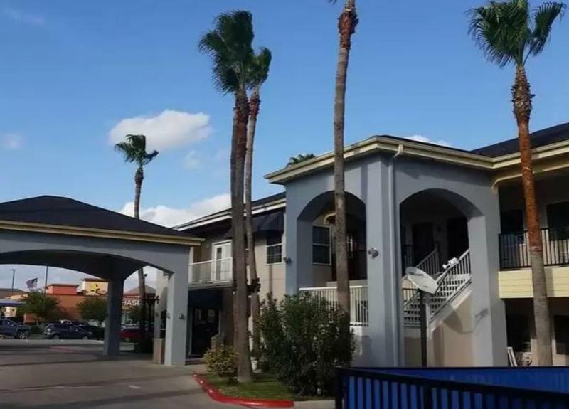 Texas Inn Downtown Mcallen Exterior photo